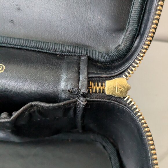 CHANEL Timeless Vanity Cosmetic Case Black Caviar Leather Gold Medium - Picture 12 of 13